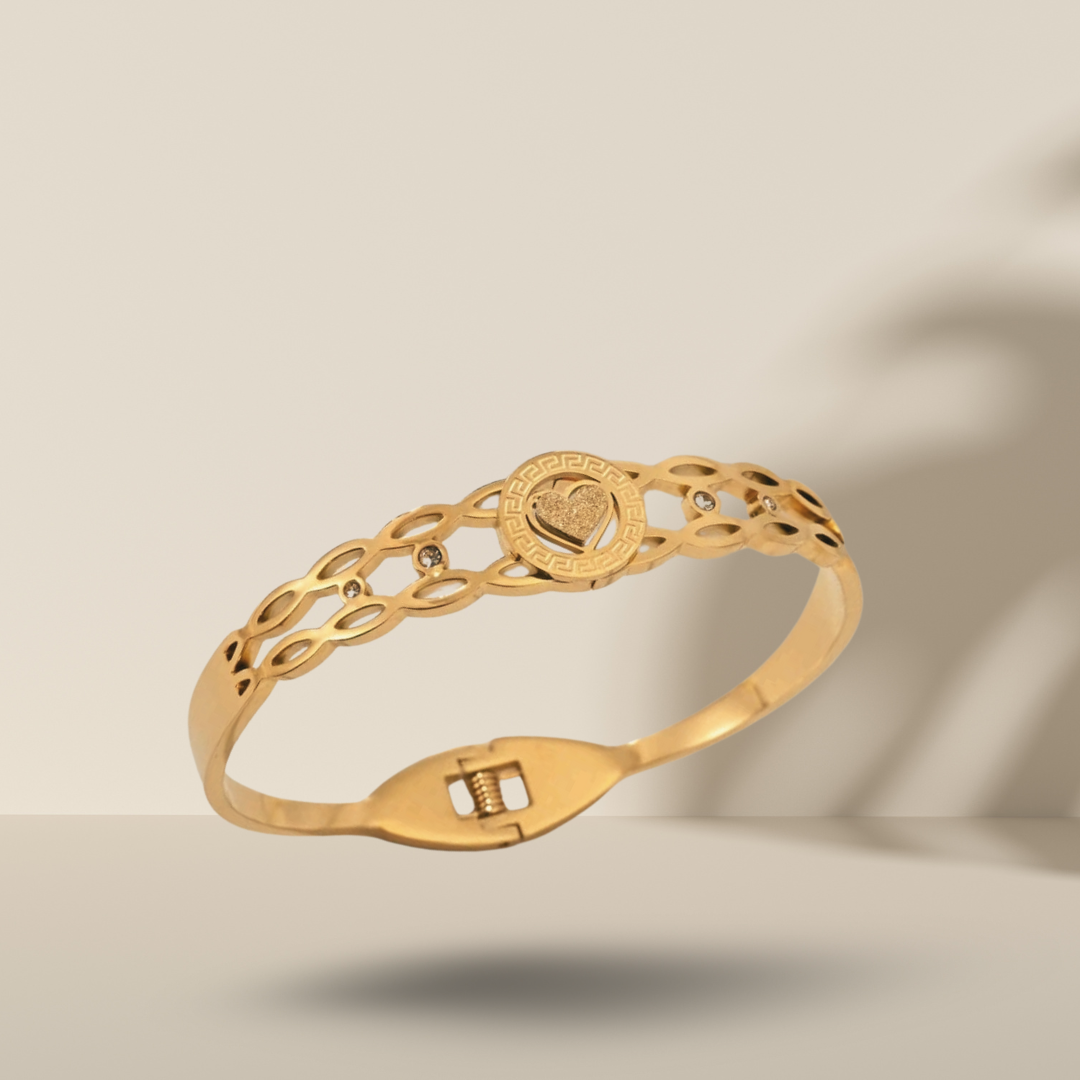 Classy Love Impress Bangle